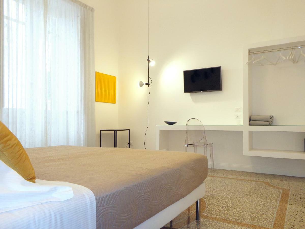 Re Ruggero Rooms Реджо ди Калабрия Екстериор снимка