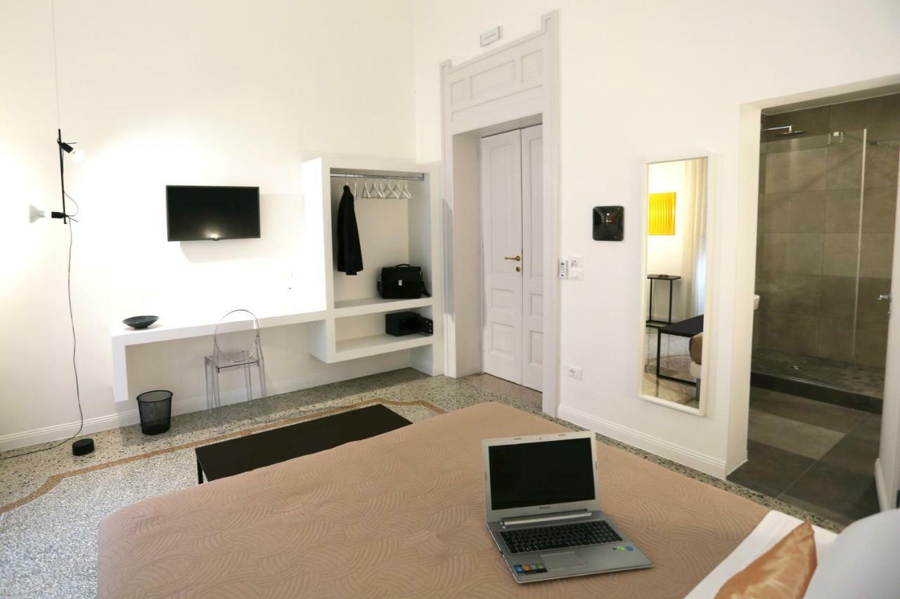 Re Ruggero Rooms Реджо ди Калабрия Екстериор снимка